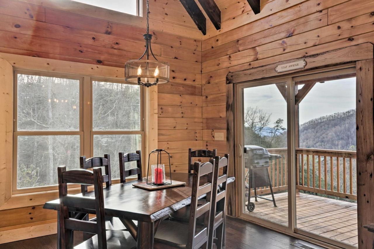 Hilltop Cabin On 5 Acres With Hot Tub And Waterfall! مدينة كليرمونت المظهر الخارجي الصورة