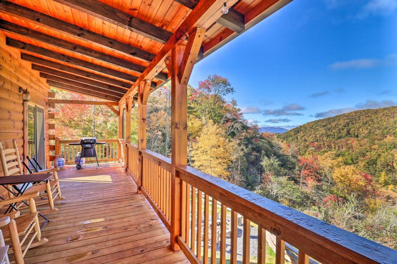 Hilltop Cabin On 5 Acres With Hot Tub And Waterfall! مدينة كليرمونت المظهر الخارجي الصورة